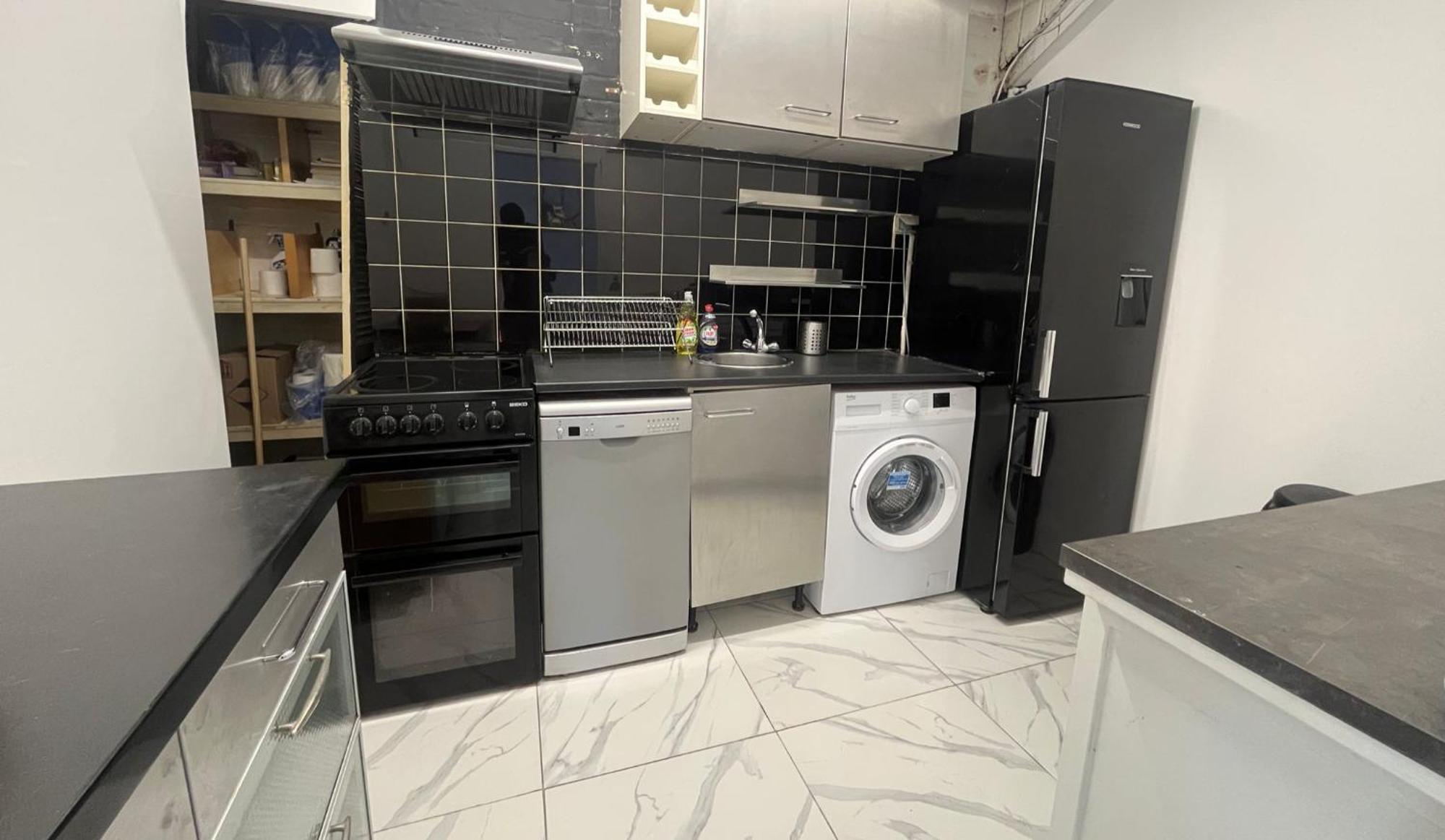 Nifty 2 Bedroom Flat In Goswell Rd 伦敦 外观 照片