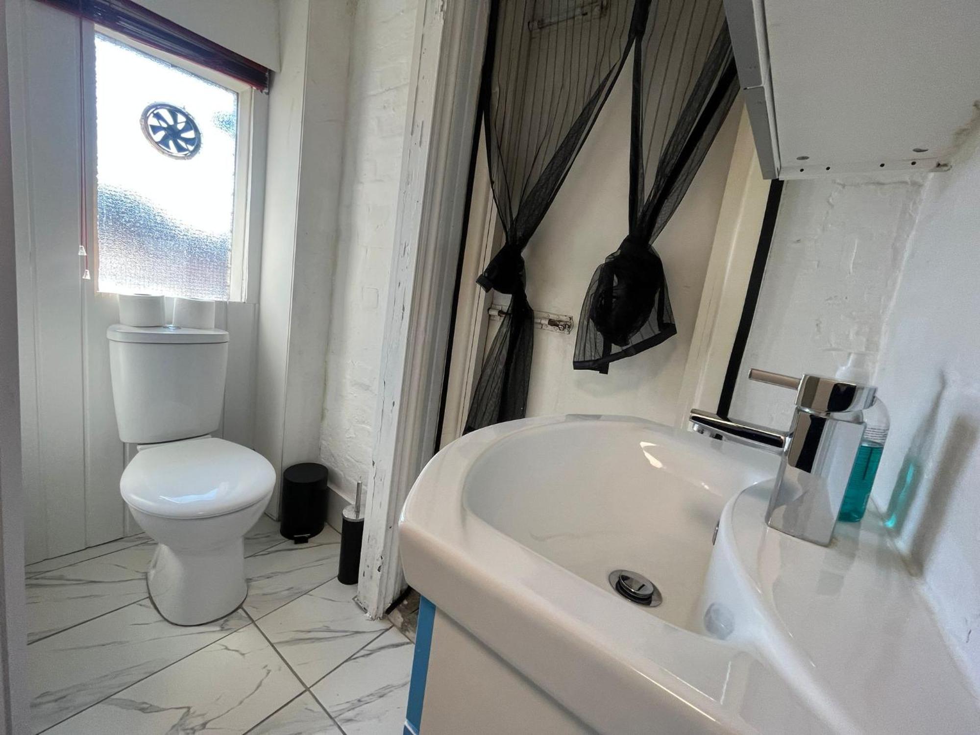 Nifty 2 Bedroom Flat In Goswell Rd 伦敦 外观 照片